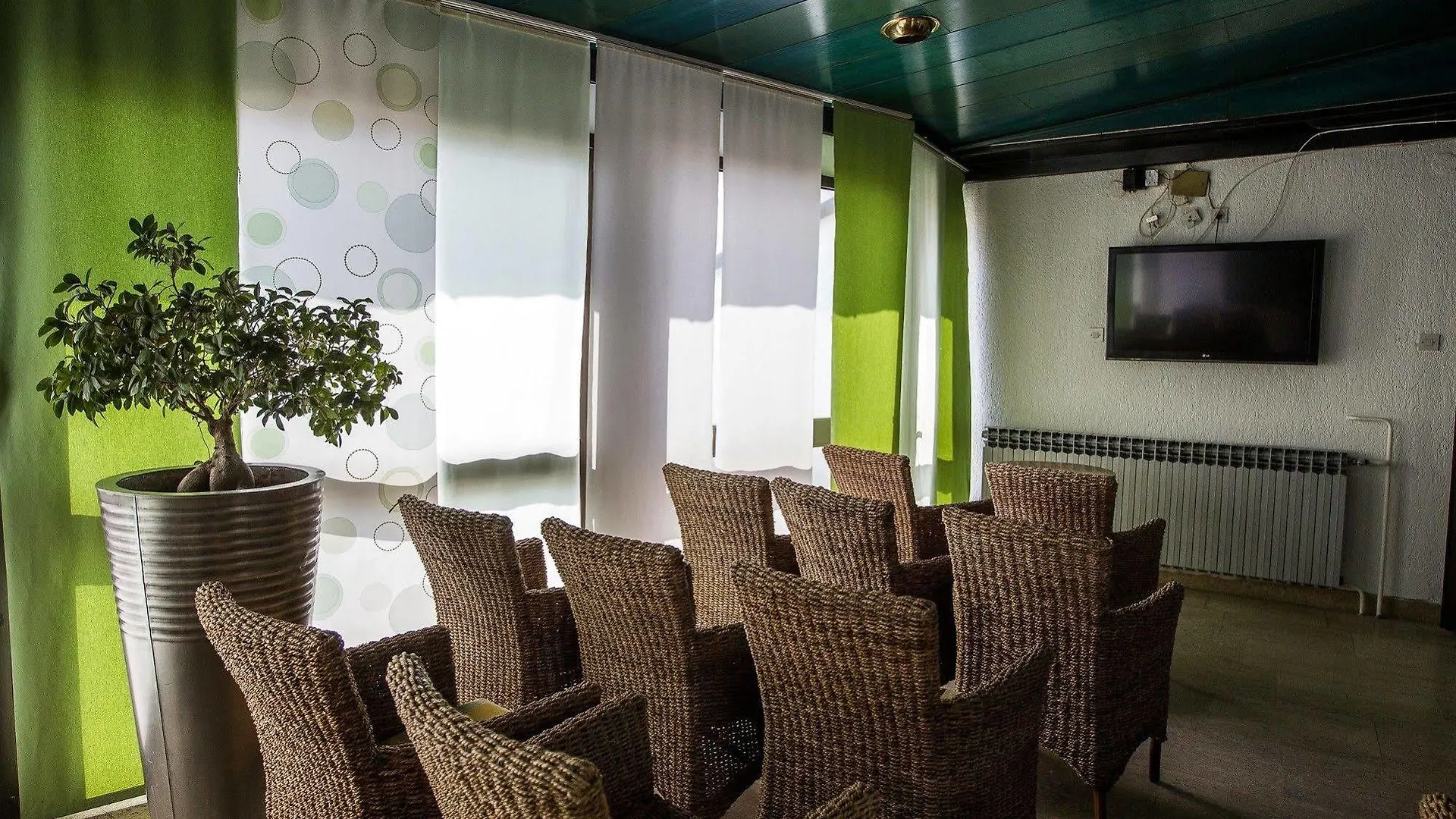 Hotel Kastel Crikvenica 3*,